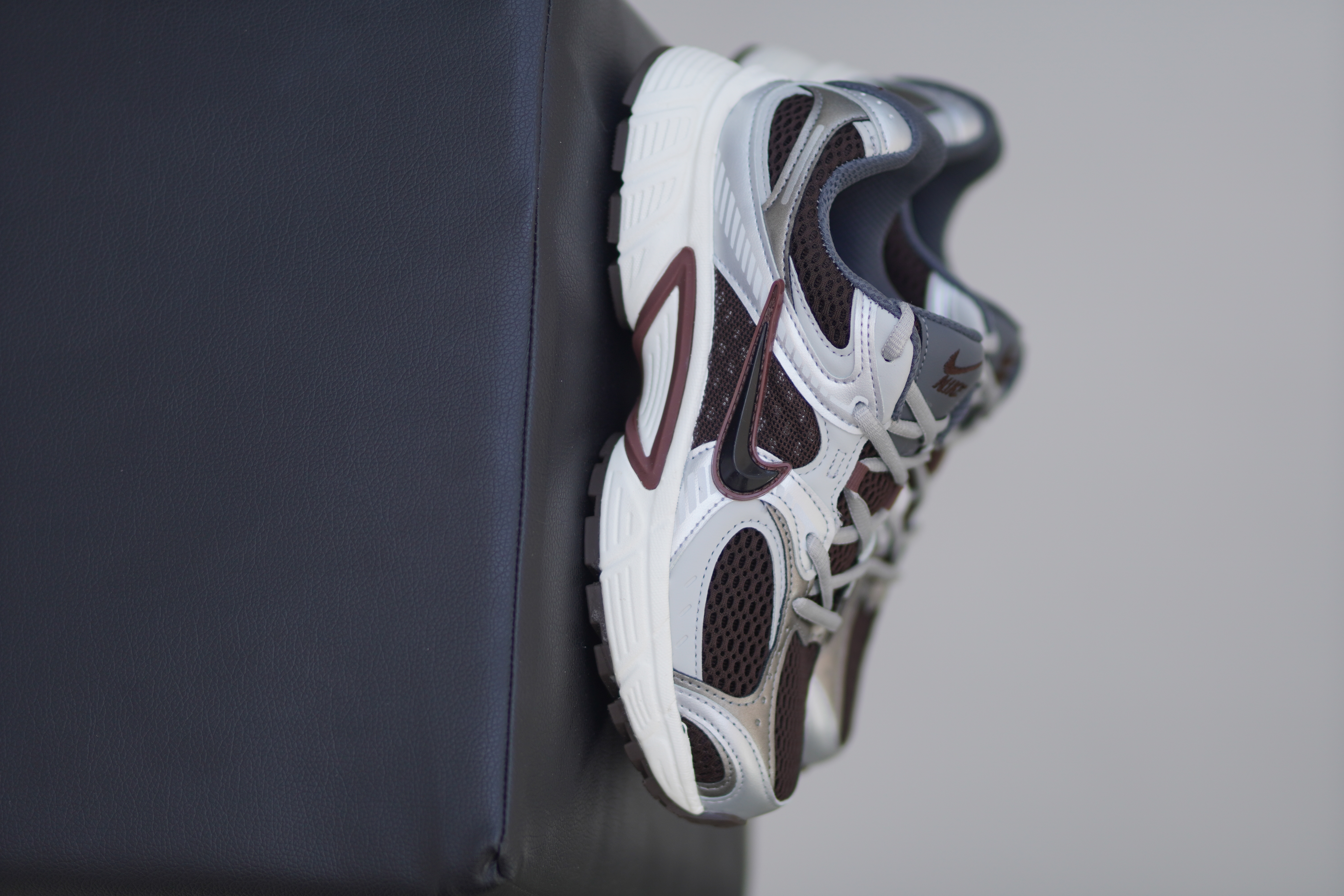 کتونی نایک وی فایو قهوه ای (72)